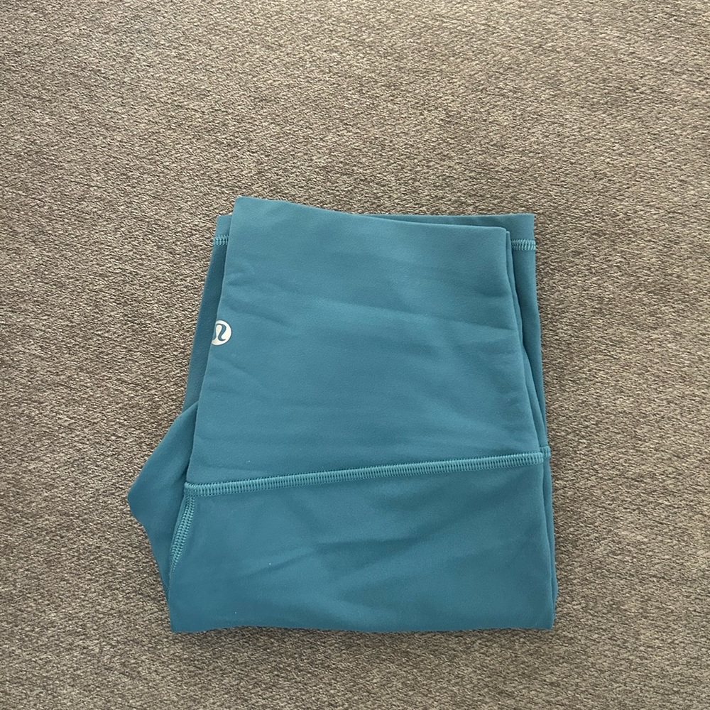 COPY - Lululemon Align shorts
